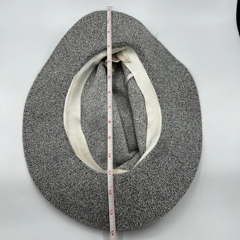 Free‎ People One Size Stylish Women's Grey Flop Hat with Black Band